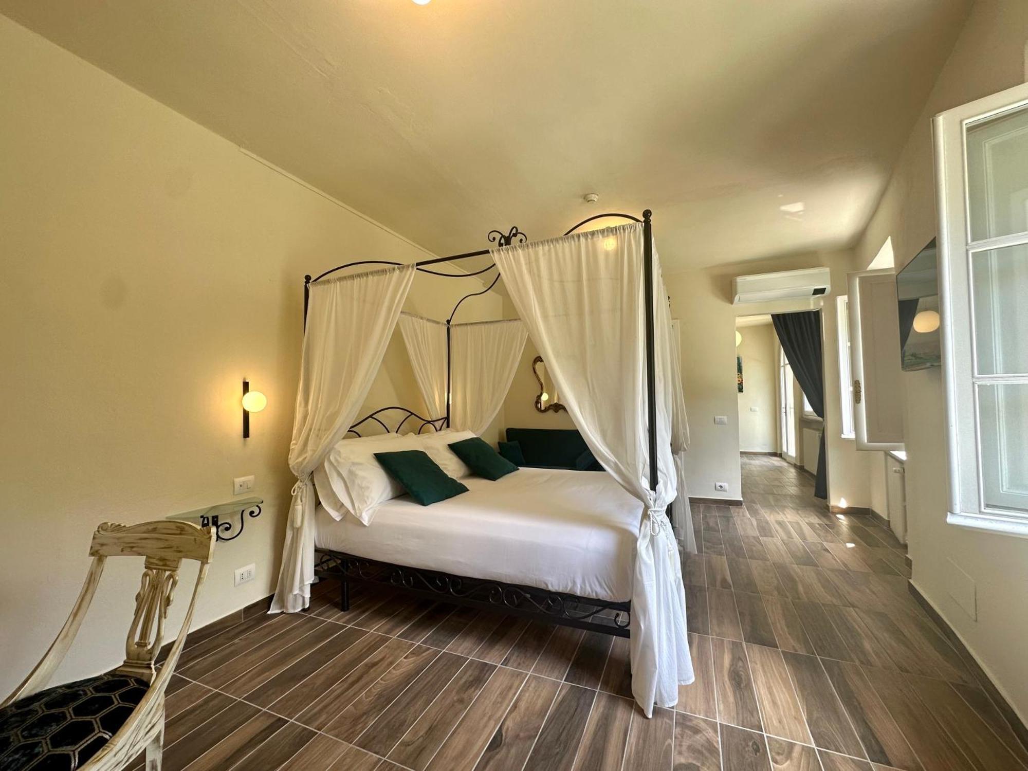 La Ninfa Hotel Bagni di Lucca Luaran gambar
