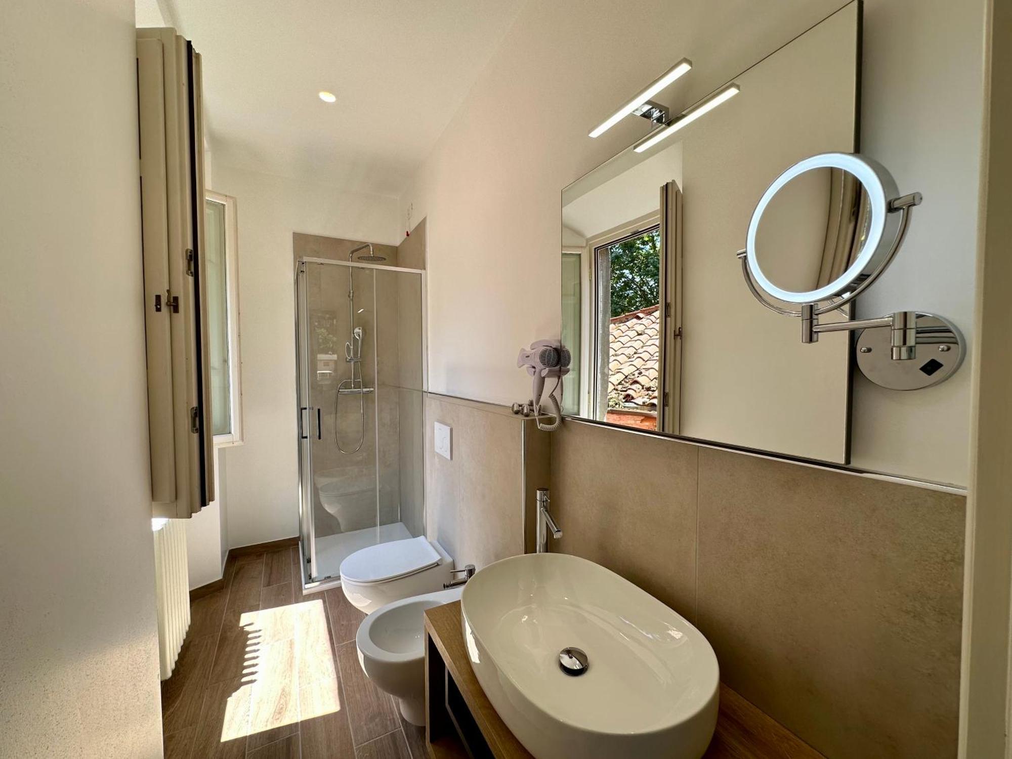 La Ninfa Hotel Bagni di Lucca Luaran gambar